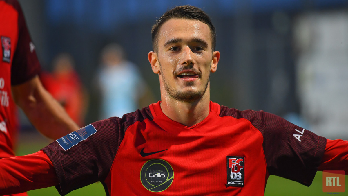 Edvin Muratovic  1 - 0 FCD03 - Racing