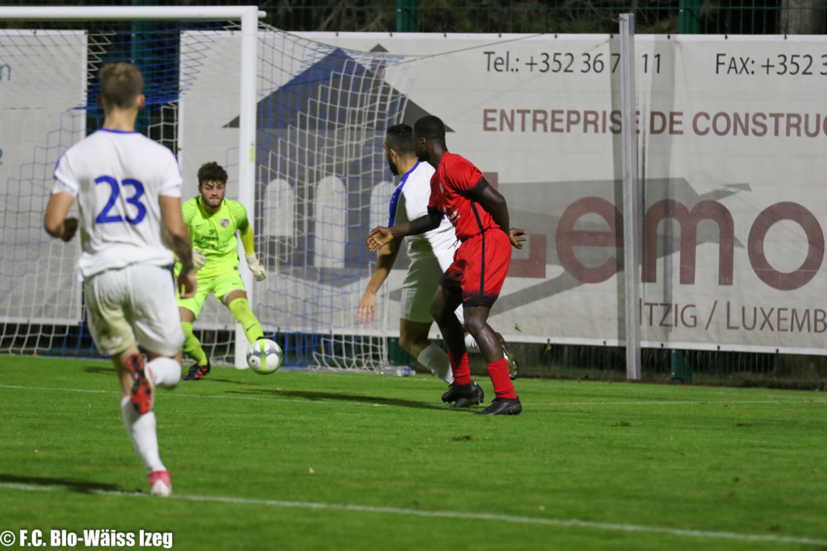 Impressiounen vum Match IZEG-Luna Uewerkuer