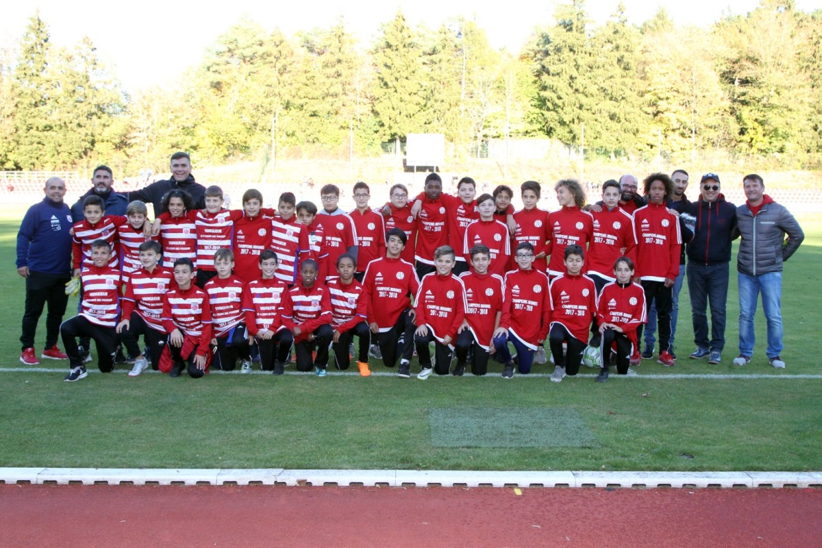 Les jeunes du CS FOLA à l'honneur lors du match CS FOLA - Etzella le 21/10/2018 6-0