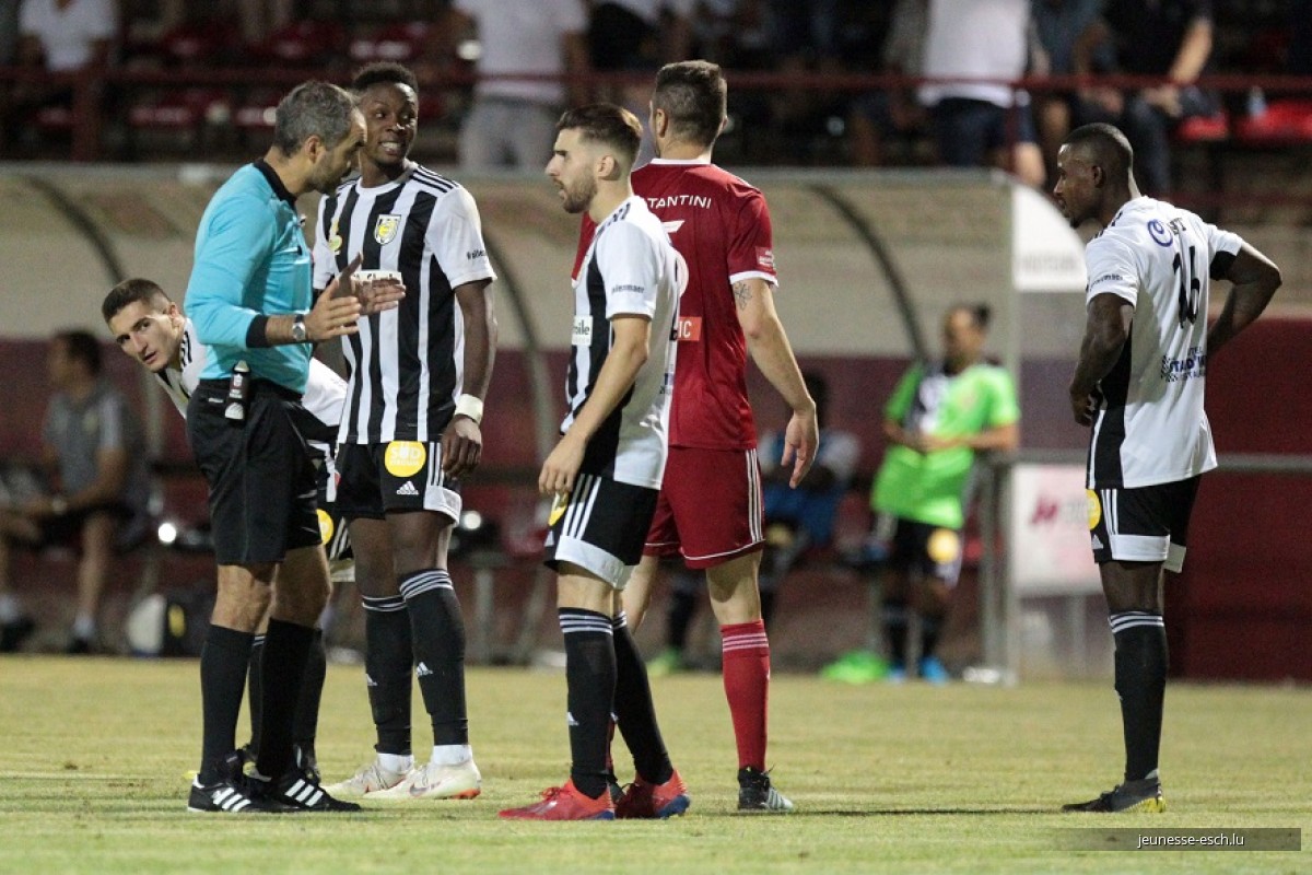 LES PHOTOS DU MATCH NUL A RODANGE