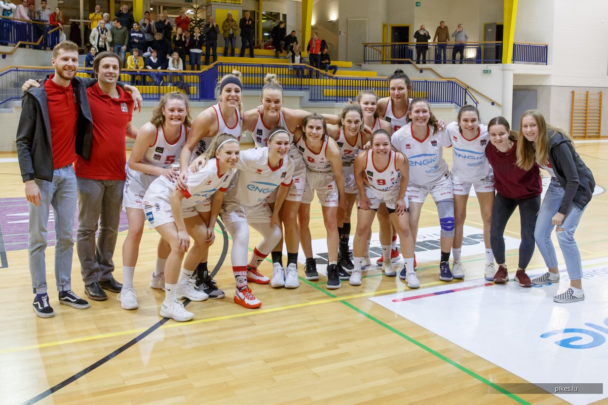 LaLux Ladies Cup 1/4 finals