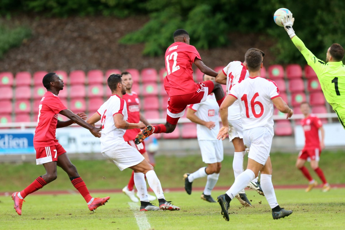 UEFA CHAMPIONS LEAGUE: CS Fola-Red Imps Lincoln (2-2)