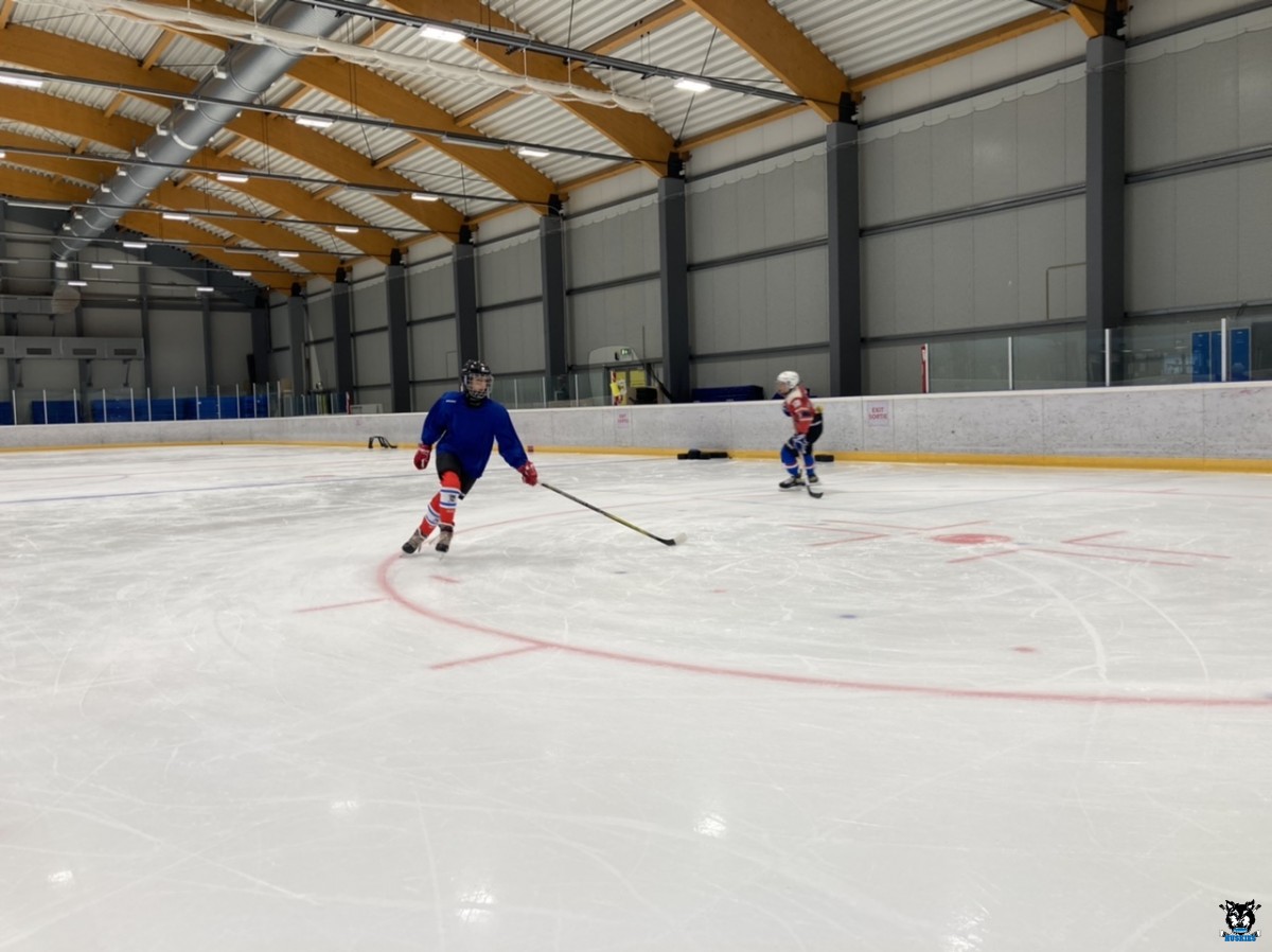 Photos of U13-U17 morning clinic session, Friday 10 Sept 2021