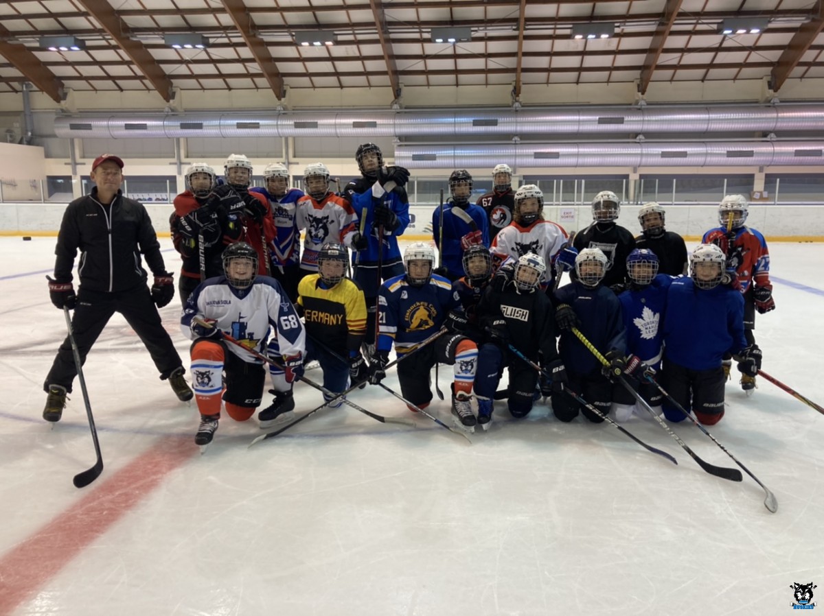 Group photos from Sunday morning clinics