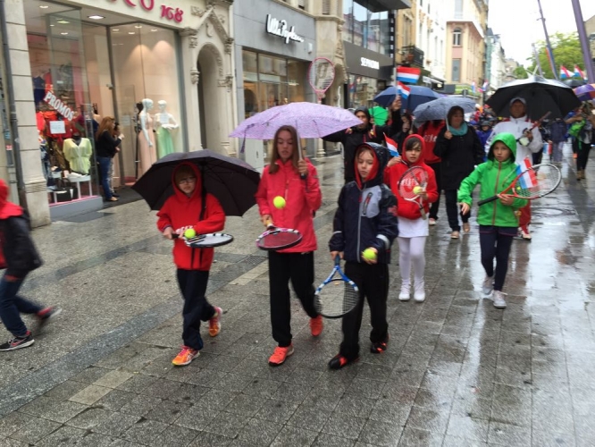 cortège fête nationale2015