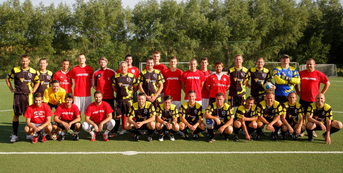 Fussballmatch Pikes-URB