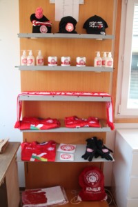 Fanshop-3.jpg