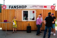 Fanshop-8.jpg