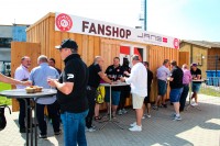 Fanshop-12.jpg