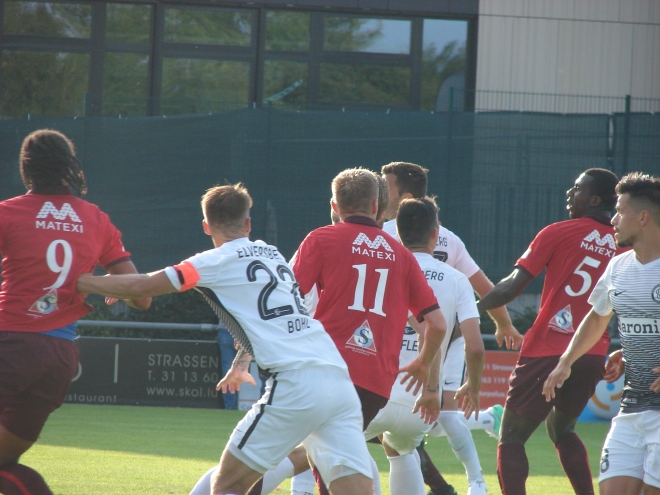 UNA résiste bien contre les pros du SV Elversberg