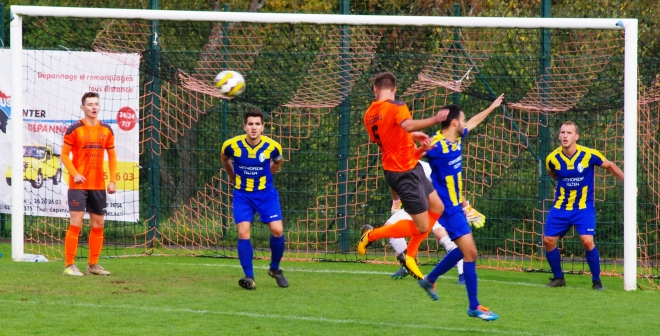 SENIORS 1: Berbourg schléit sech selwer