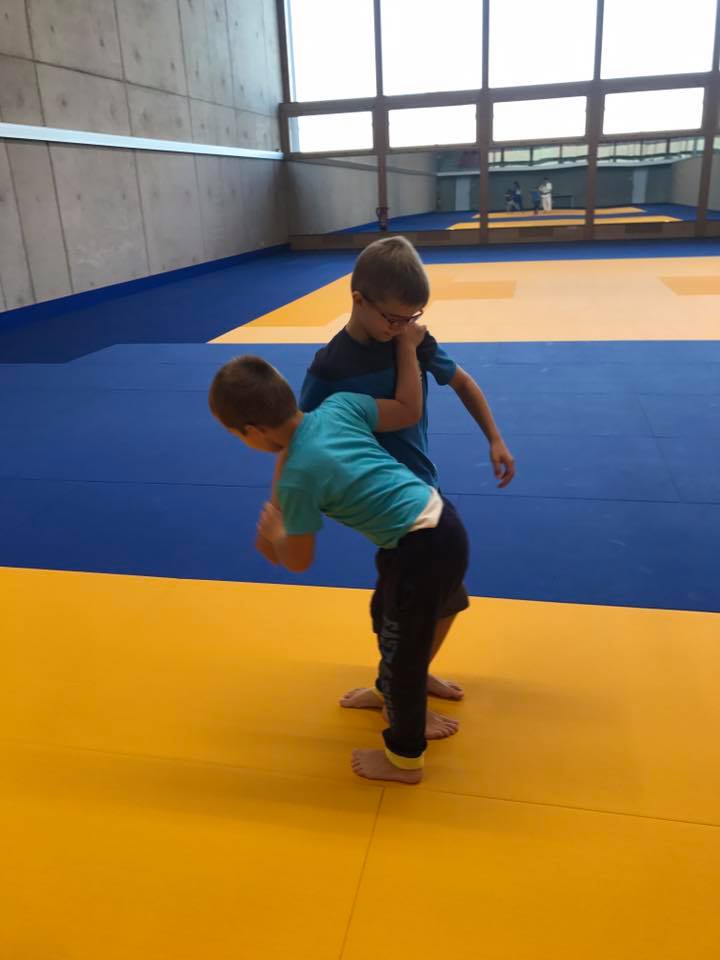 Seit dem 20.09.2017 bietet der Judo Club Stroossen Training an