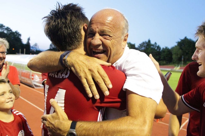 Happy 70th birthday team manager :-)
