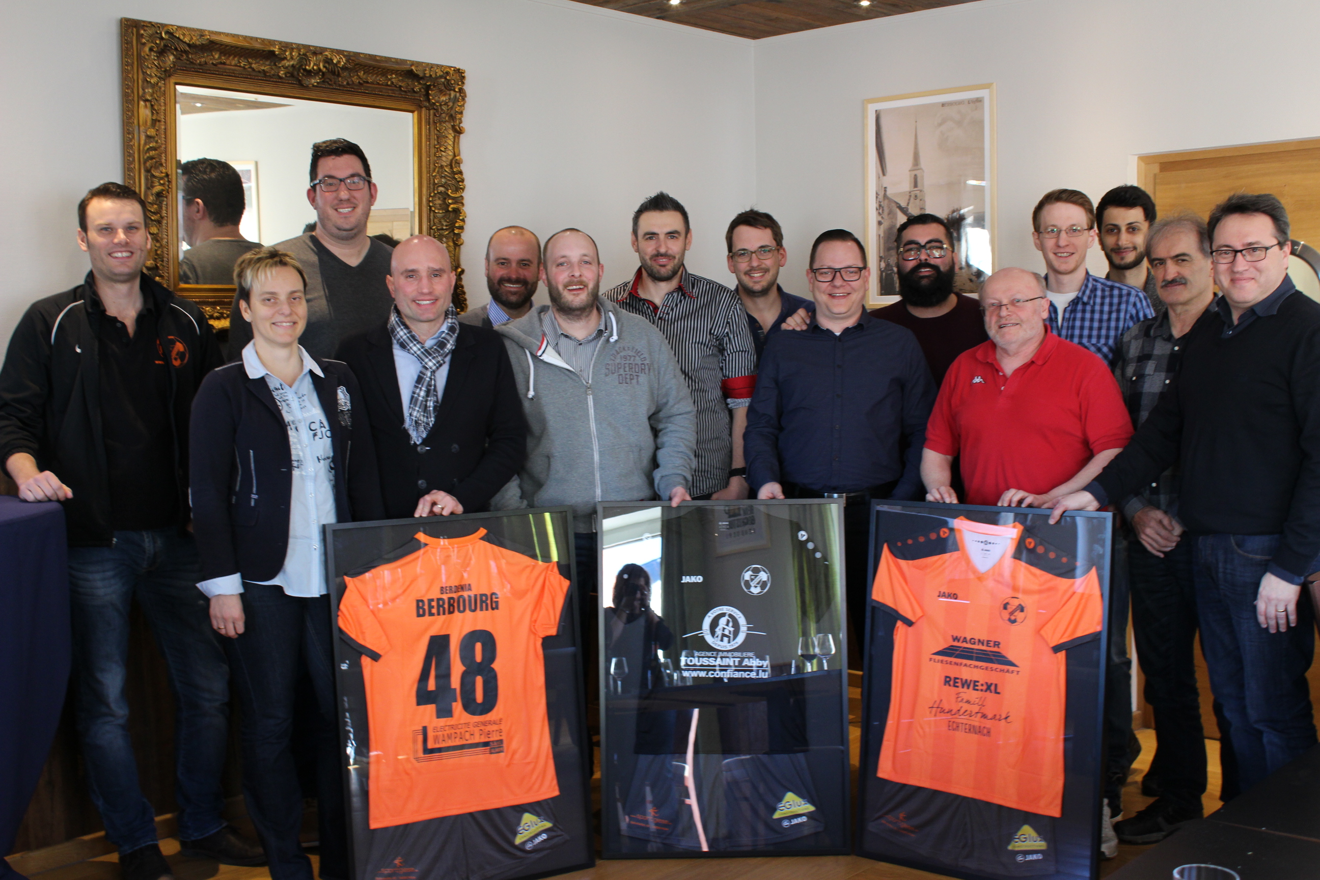 Offiziell Trikotiwwerreechung