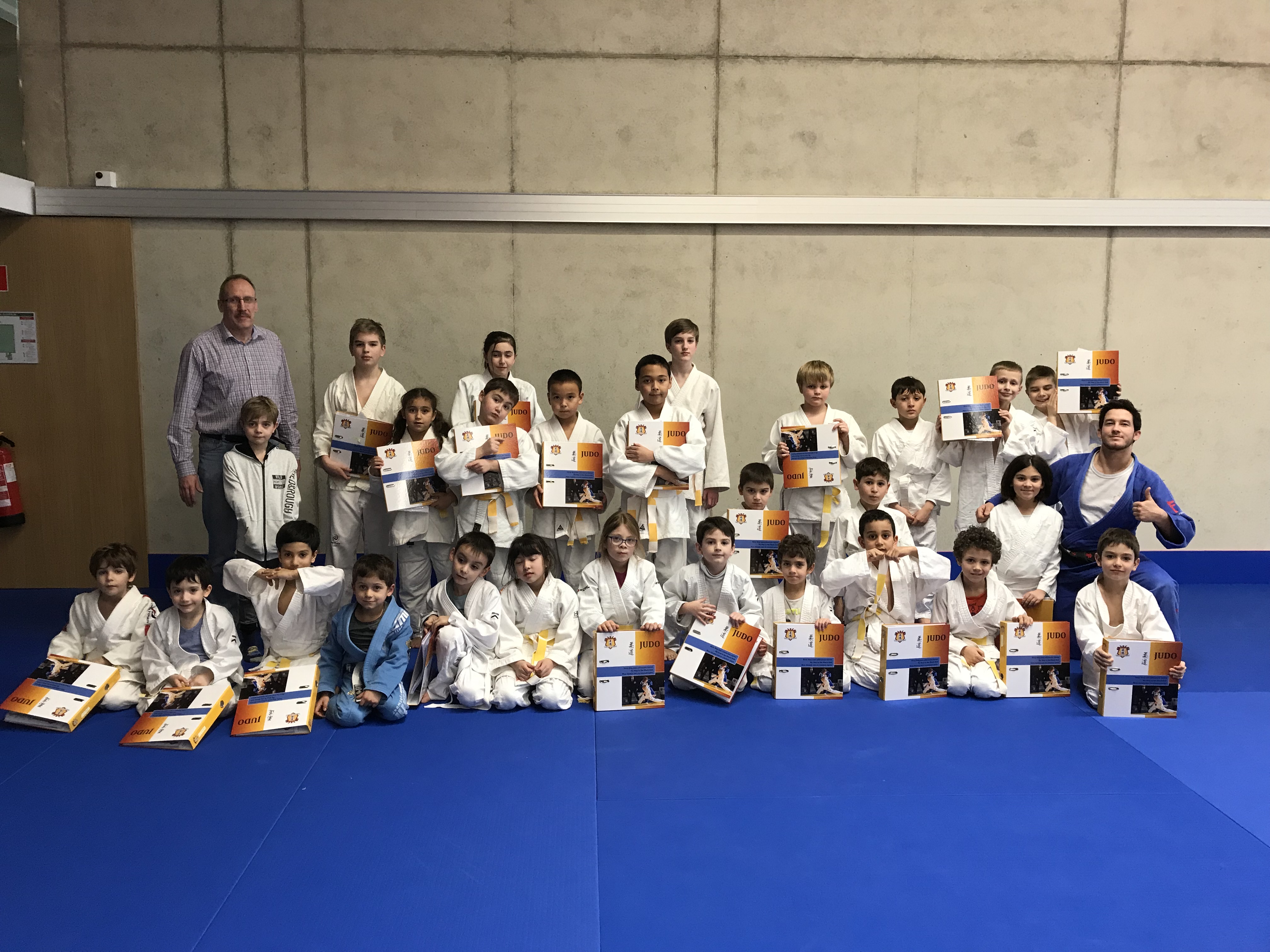 Begleitung auf dem Weg zum schwarzen Gürtel für die Kleinen im Judo Club Stroosen