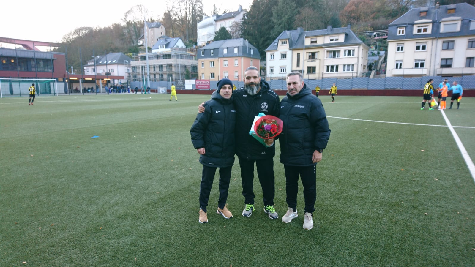 Seniors 1: Eischt Gläichspill fir dës Saison