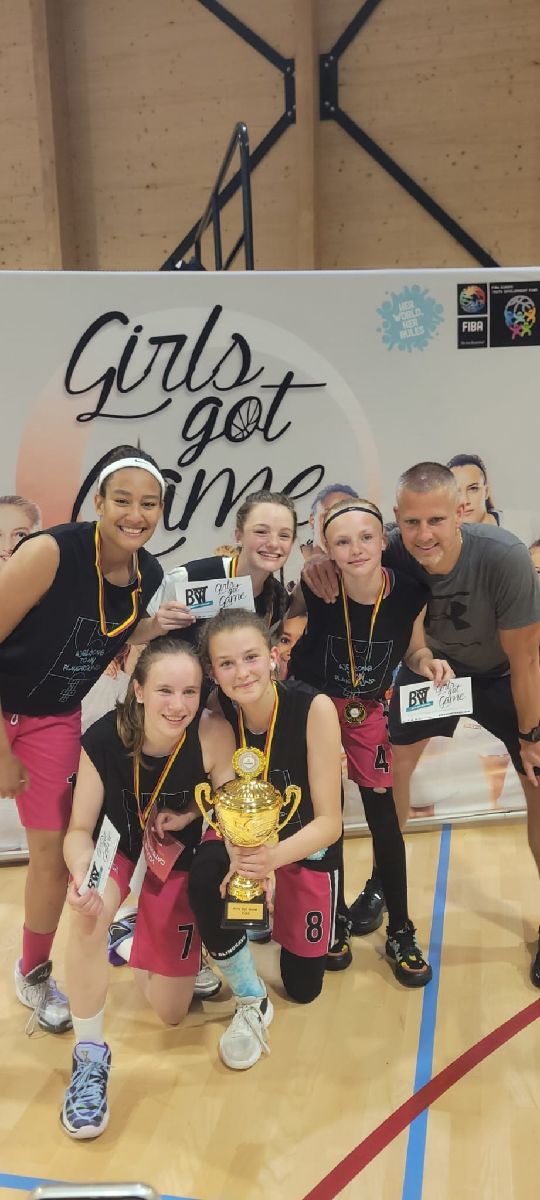 NOS U14 CHAMPIONNES DE BELGIQUE DE 3x3
