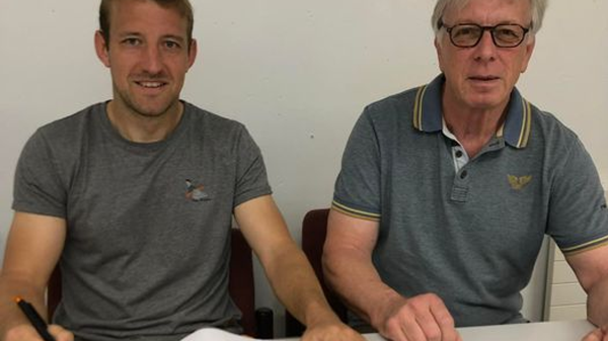 Dominik Stolz verlängert ëm 3 Joer!