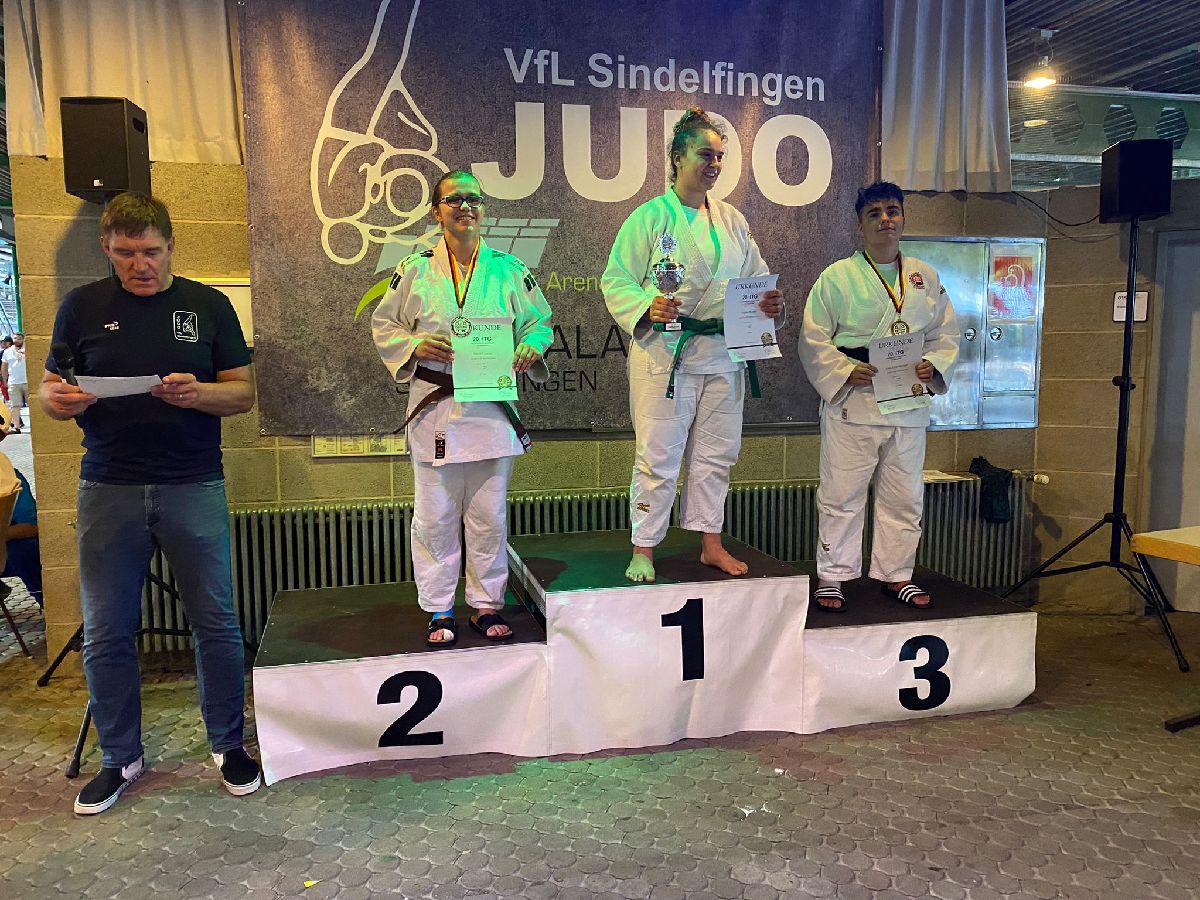 SJB-Kader mit sehr guten Leistungen beim Internationalen Glaspalast-Turnier in Sindelfingen