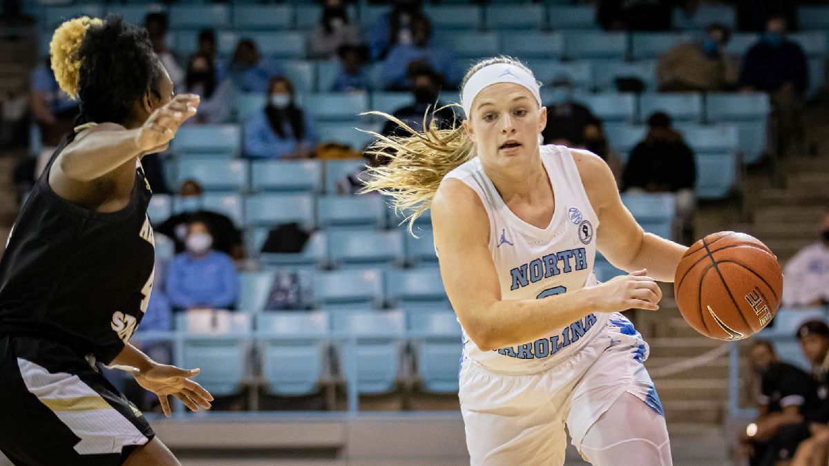 Carlie Littlefield sera la nouvelle meneuse de jeu des Panthers !