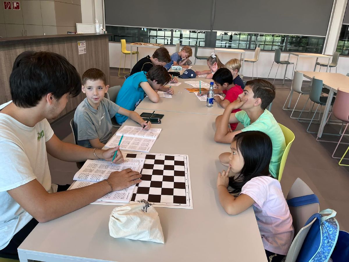 CHESS SUMMER INTENSIVE IN CHESS CLUB STROOSSEN