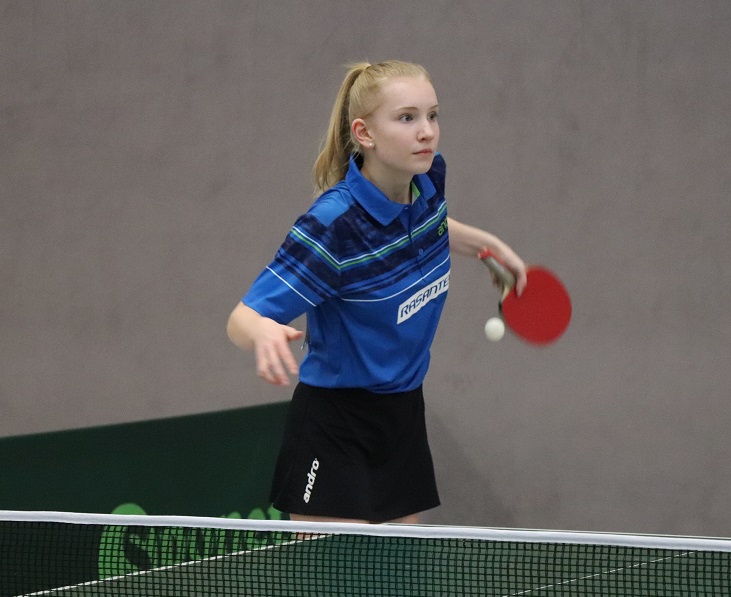 Lisa Göbecke startet beim DTTB Top 12 Turnier in Lehrte Lisa Göbecke startet beim DTTB Top 12 Turnier in Lehrte