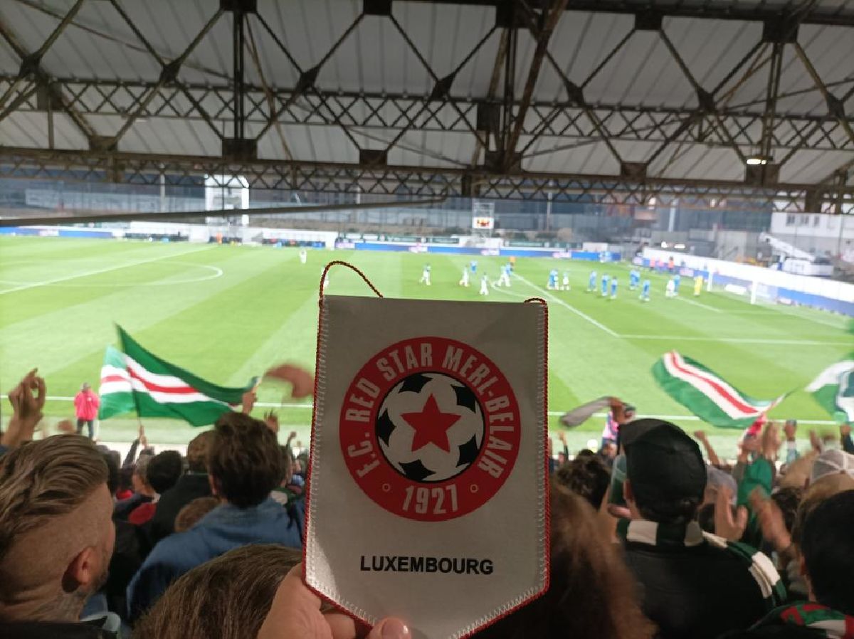 FC Red Star Merl-Belair à l'honneur au Stade Bauer à Paris le 12 octobre 2022 lors du match du Red Star FC contre Bourg-en-Bresse. 