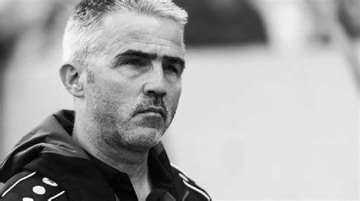 MÄR TRAUEREN EM DEN DAN THEIS MÄR TRAUEREN EM DEN DAN THEIS