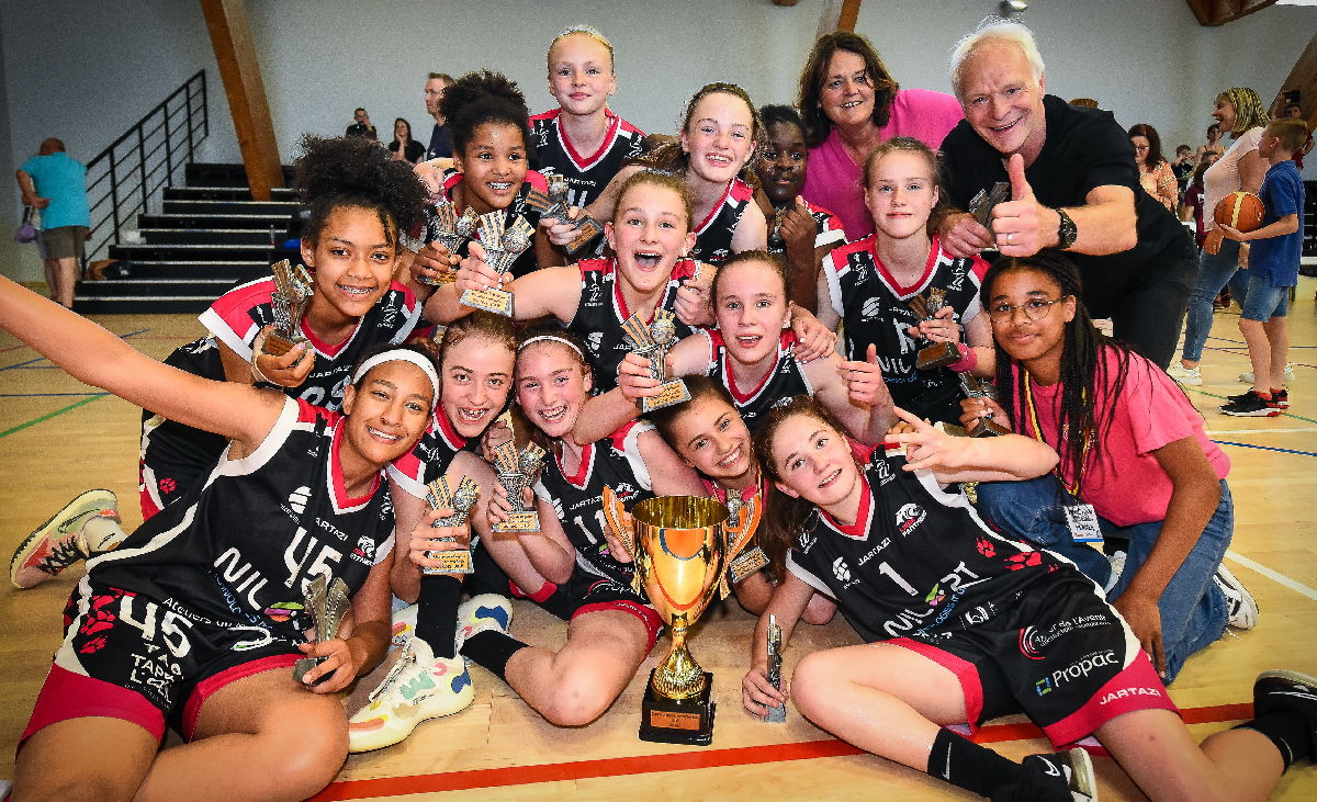 LE PERRON D'OR COLLECTIF FEMININ DE LA VILLE DE LIEGE pour nos U14