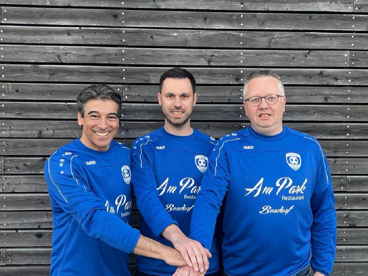 Trainer Staff verlängert Trainer Staff verlängert
