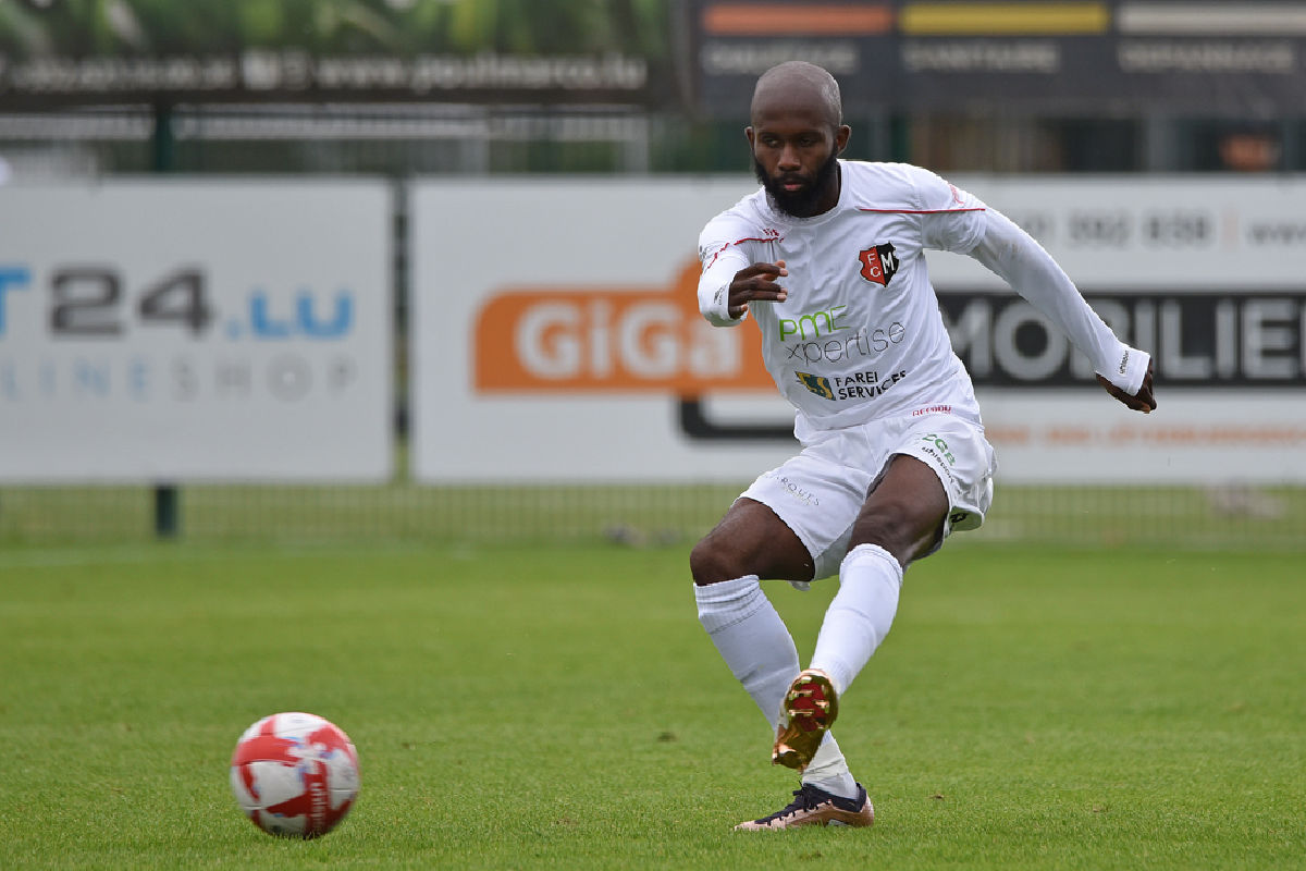 Exploit au stade de la frontière