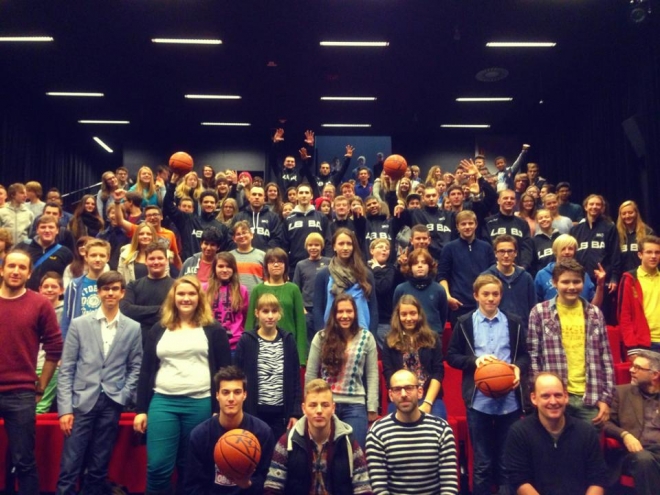 LBBA's 2013 presentation @ Lycée Ermesinde