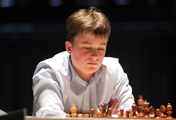 Grenke Chess Classic: Keymer, 14 years old, scores his first win in round 5!