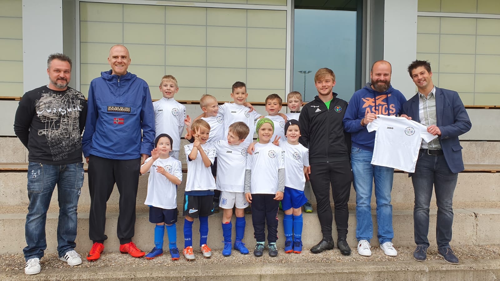 Nei Trikot'en fir eis Bambini Nei Trikot'en fir eis Bambini