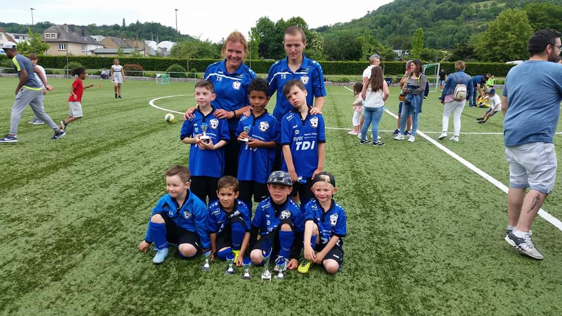 Eis Bambini an Pupilles zu Dikkrich om Tournoi