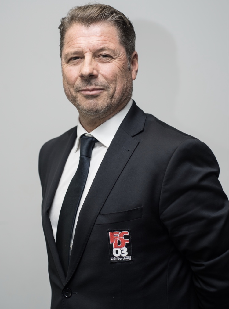 De President huet d’Wuert De President huet d’Wuert