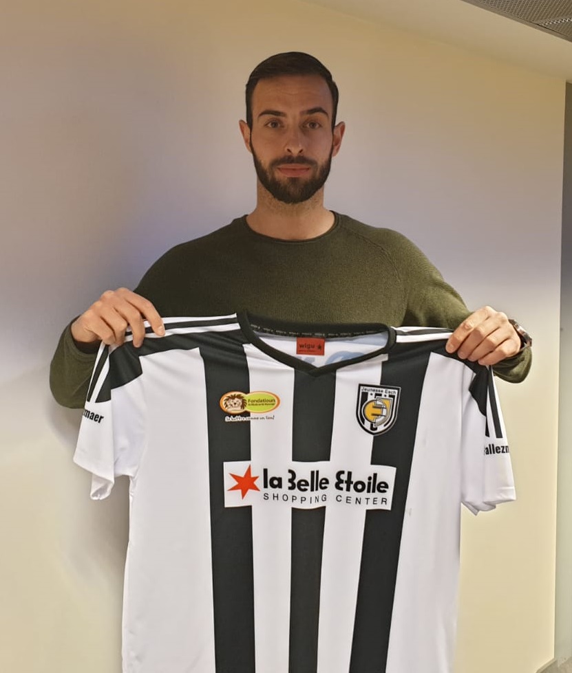 PREMIER TRANSFERT EN VUE DE LA NOUVELLE SAISON