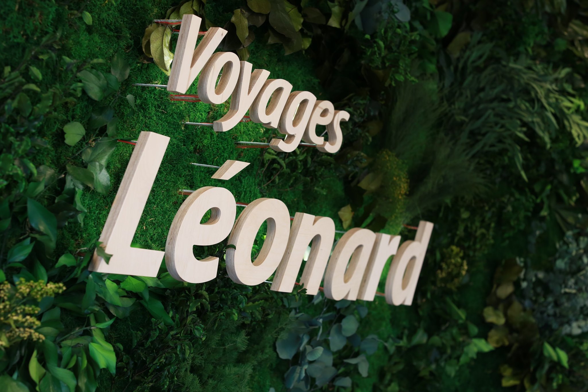Les Bulldogs soutiennent leurs sponsors - Voyages Léonard Les Bulldogs soutiennent leurs sponsors - Voyages Léonard