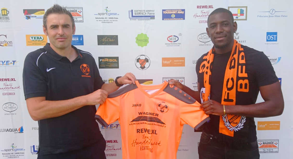 Bryan Yongo wiesselt op Berbuerg Bryan Yongo wiesselt op Berbuerg