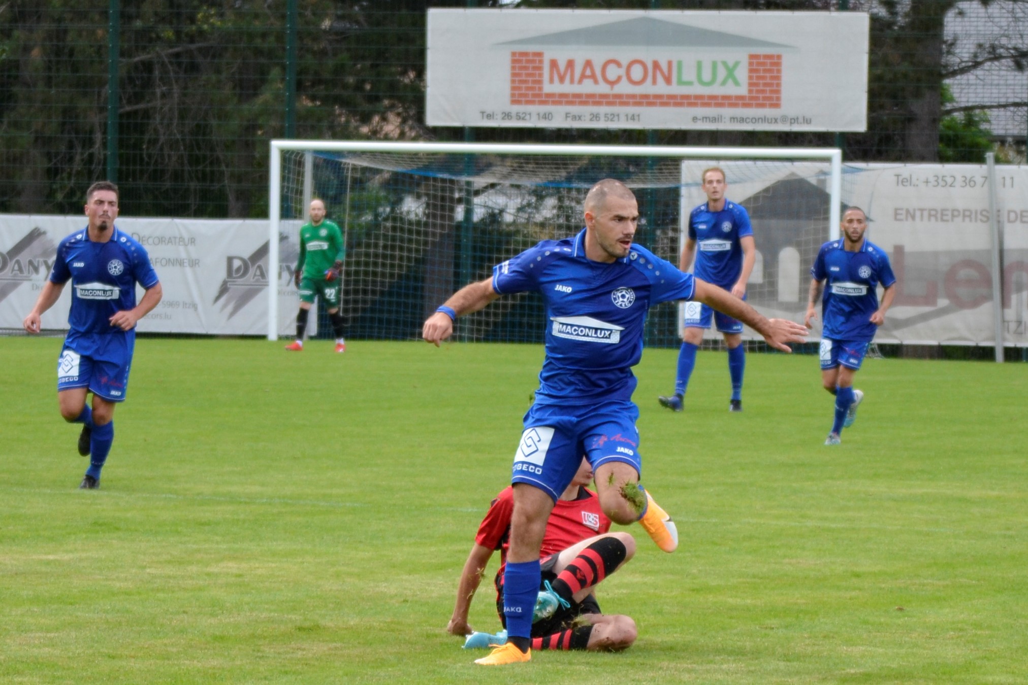 DRÄI PUNKTEN AN DER TÄSCH