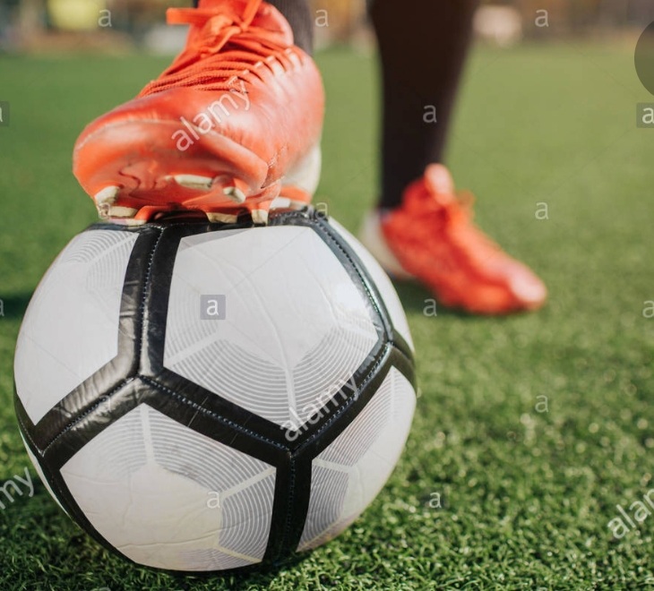 ÉISCHTEN TOUR IWERSTAAN