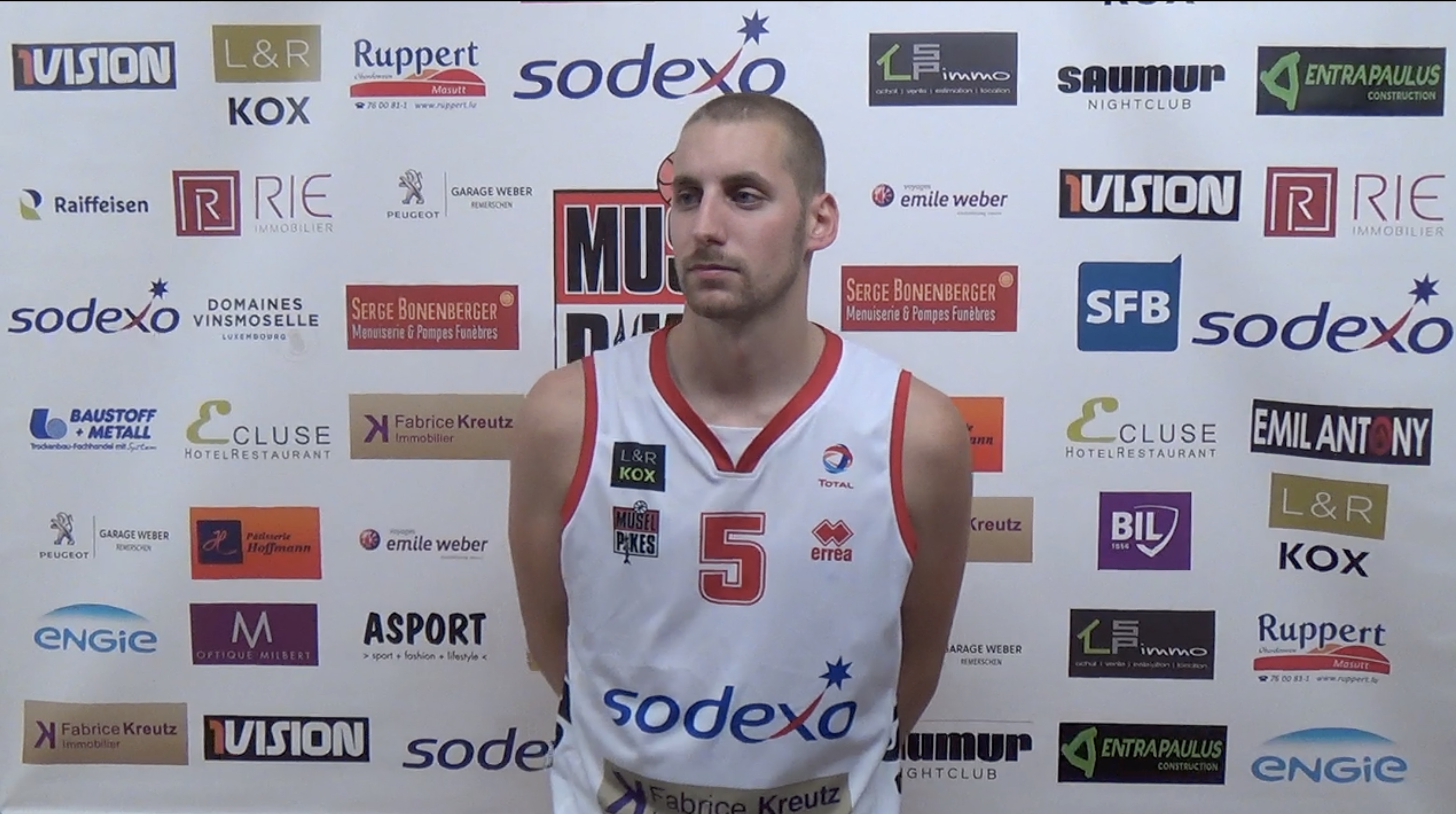 Pikes-Heffingen 73-70 Interviews after the game