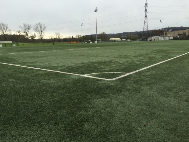 UNK I - Rodange I um terrain synth. Käerjenger Dribbel 