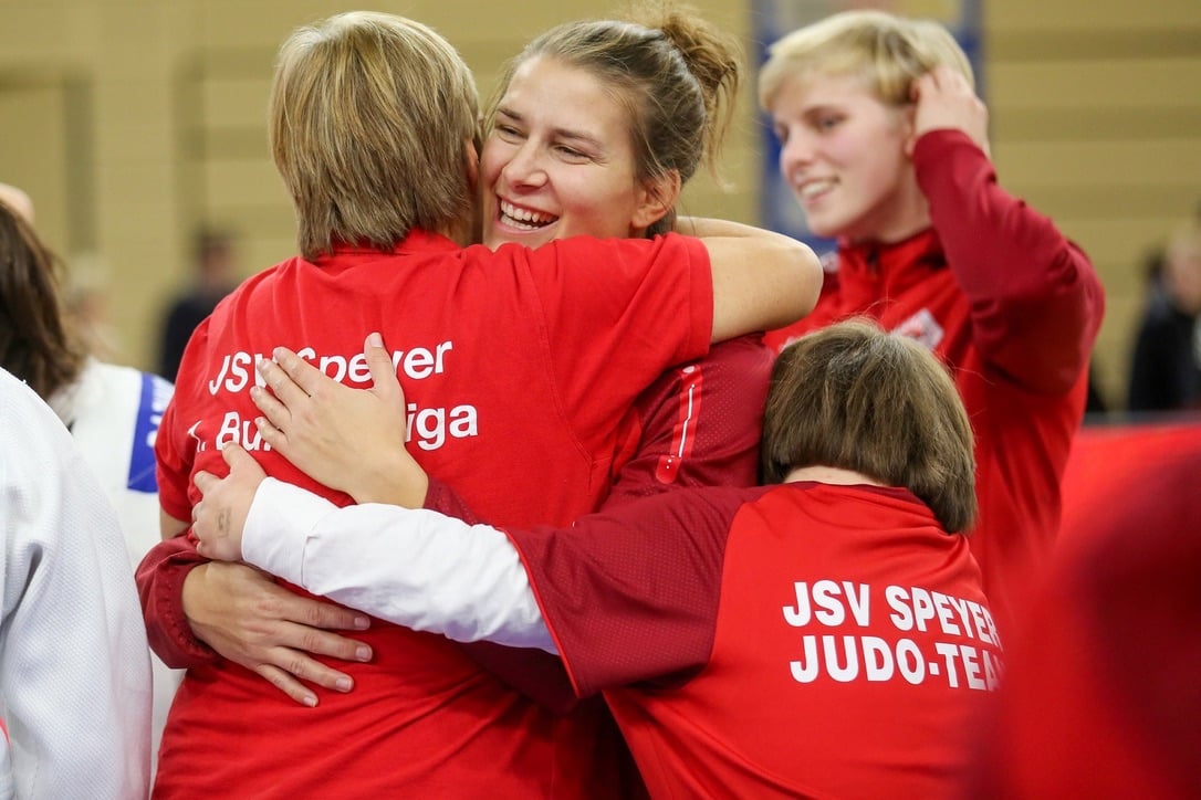Eine wohlverdiente Auszeichnung für den JSV Speyer ! Eine wohlverdiente Auszeichnung für den JSV Speyer !