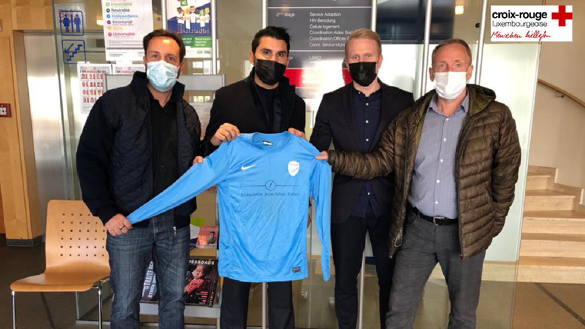 Le Racing fait une donation à La Croix Rouge luxembourgeoise Le Racing fait une donation à La Croix Rouge luxembourgeoise