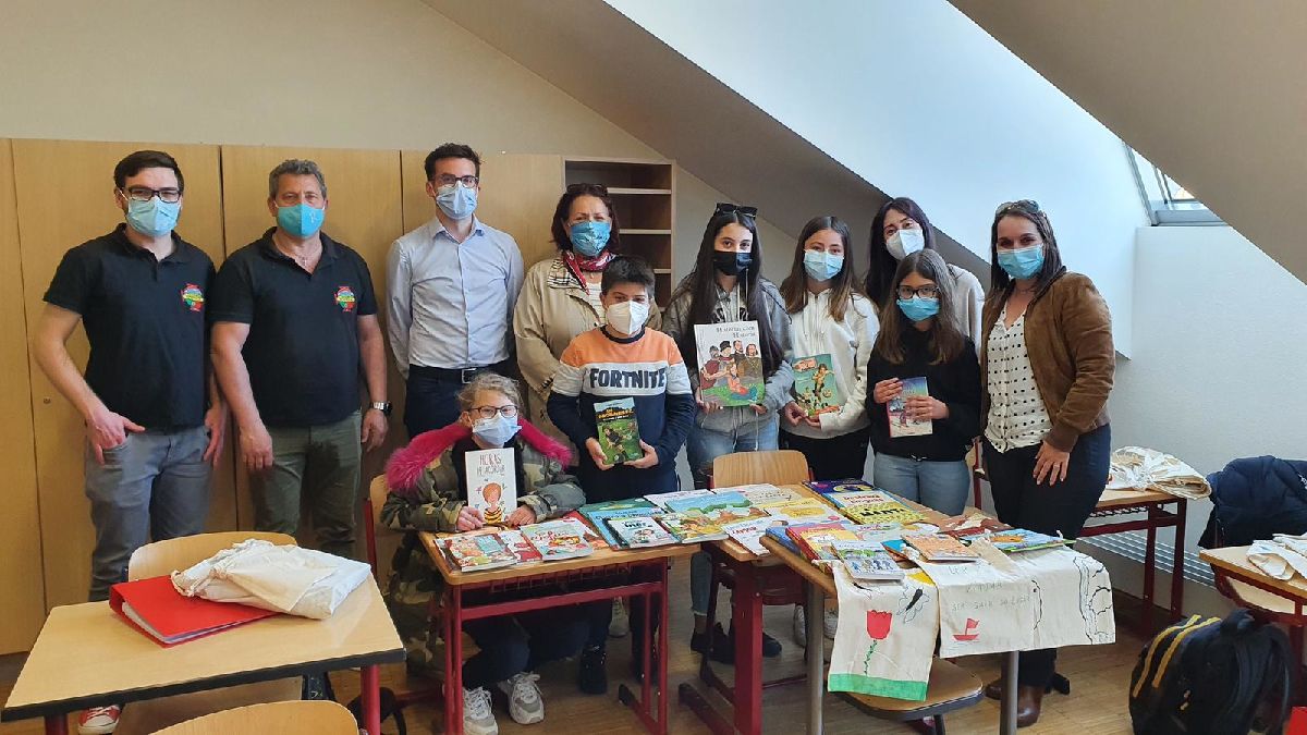 Inauguração da Biblioteca de literatura portuguesa para as crianças da Escola Portuguesa em Mondorf-les-Bains | Inauguration de la bibliothèque de littérature portugaise pour les enfants de l'école portugaise de Mondorf-les-Bains