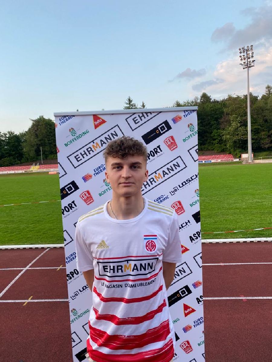 Bienvenu Denis Ahmetxhekaj