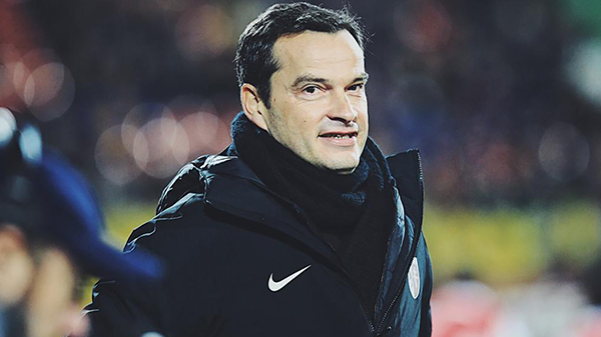 Communiqué de Presse: Neien Trainer ass den Vincent Hognon!