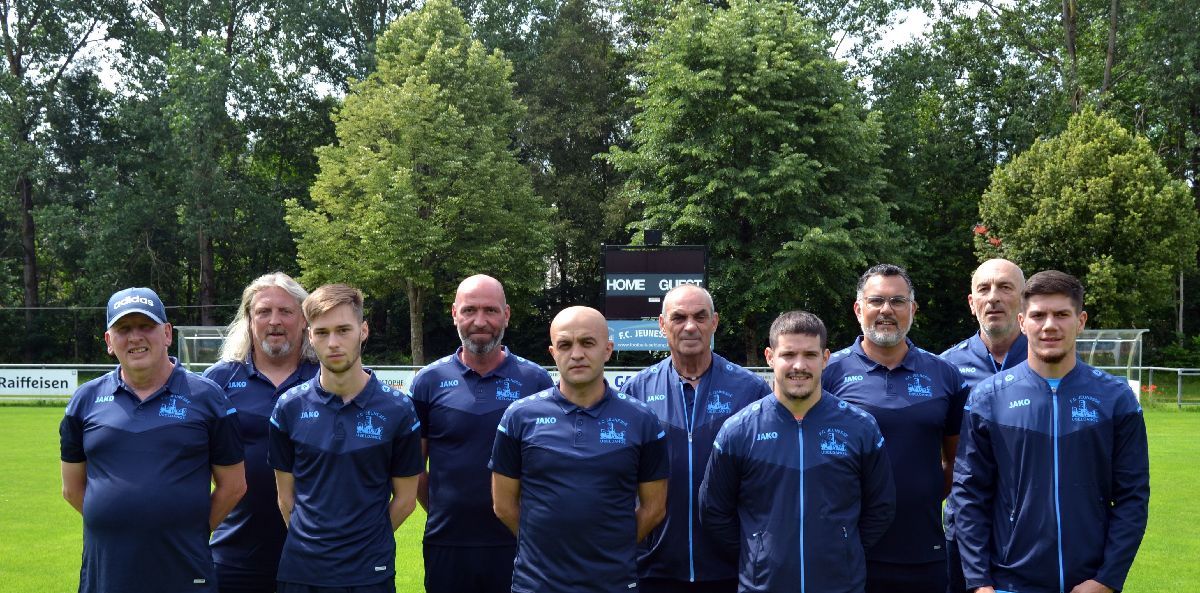 Saison 2021-2022: Trainerstaff vum FCJU Saison 2021-2022: Trainerstaff vum FCJU