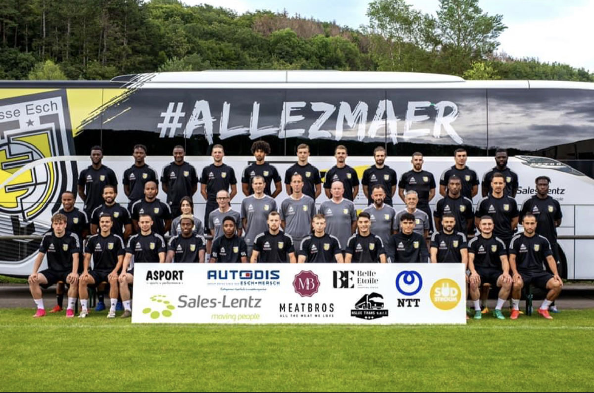 EIS ÉISCHT TEAMFOTO